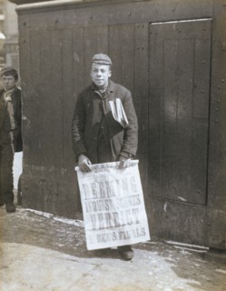 Scamell, Le Vendeur de journaux