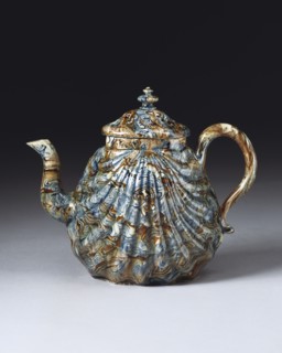 Teapot in Agate-ware. Staffordshire, England, mid-18th century