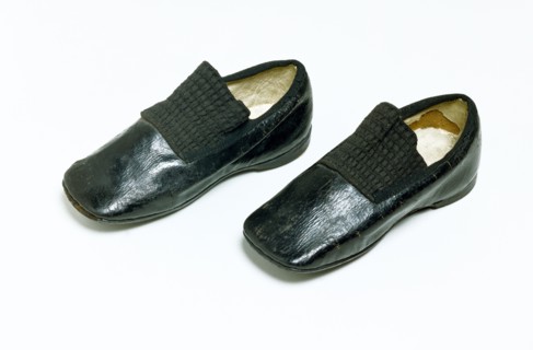 Child Shoes, by C+JC. England, 1850