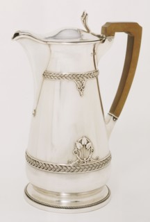 Coffee pot. Sheffield, England, 1926