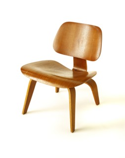 Chaise LCW de Ray et Charles Eames