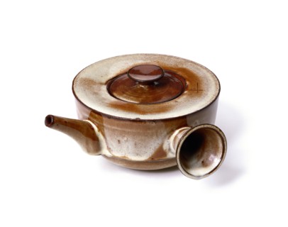 Teapot, by Theodor Bogler. Germany, 1923