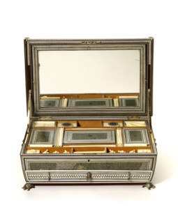 Work box. Bombay, India, early 19th century