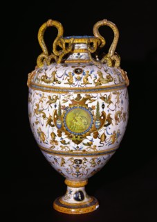 Vase. UrbiN, Italy, 16th century