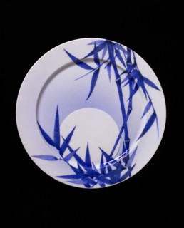 Dish. Kyoto, Japan, early 20th century