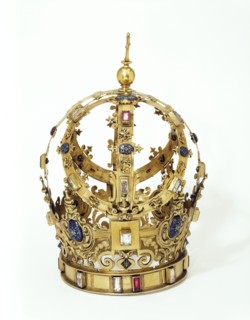 Couronne de la statue de la VIerge Marie