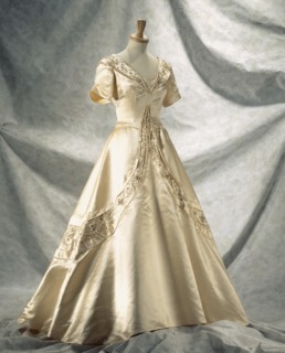 Hartnell, Robe de mariée