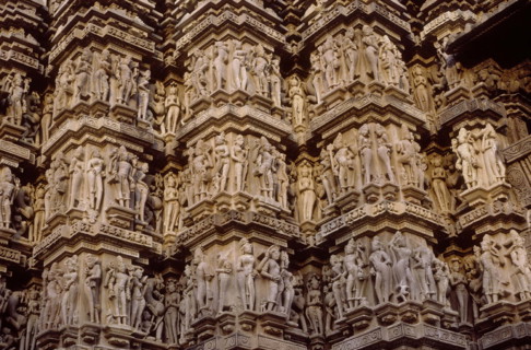 Temple de Parsvanatha,
Khajuraho, Madhya Pradesh, Inde.