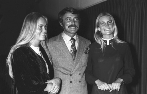 Robert Conrad With Daughters