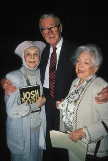 Entertainment News - December 00, 1988