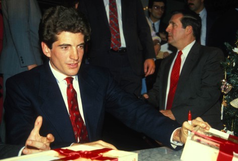 Entertainment News - December 00, 1988