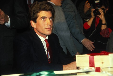 Entertainment News - December 00, 1988