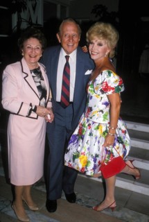 Entertainment News - December 00, 1988
