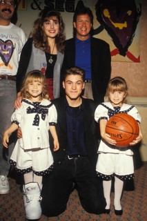 Entertainment News - December 00, 1992
