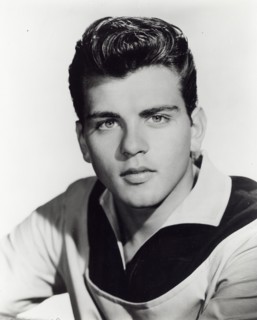 Entertainment News - April 2, 1959