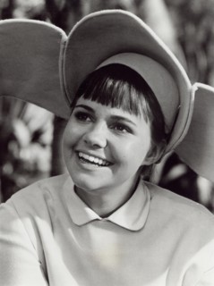 Entertainment News - April 3, 1959