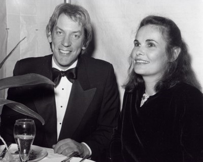 Entertainment News - March 23, 1983