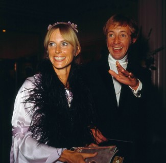 Entertainment News - December 00, 1967