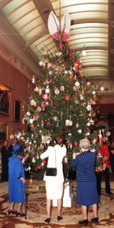 Buc Palace Xmas Tree