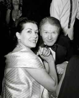 Red Buttons And Wife Alicia