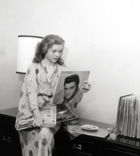 Dolores Hart - Hollywood Actress Turned Nun