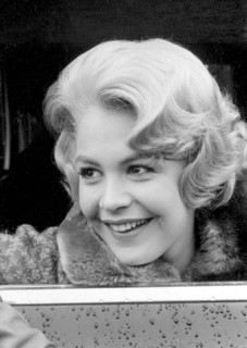 Sandra Dee Sw