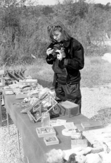 May 22, 2001 - DIANE KEATON.RENNINGER'S ANTIQUES FLEA MARKET.EASTERN PENNSYLVANIA. DENNIS BARNA/